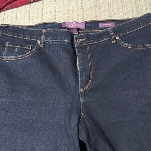 Gloria Vanderbilt 18w Amanda dark wash jeans